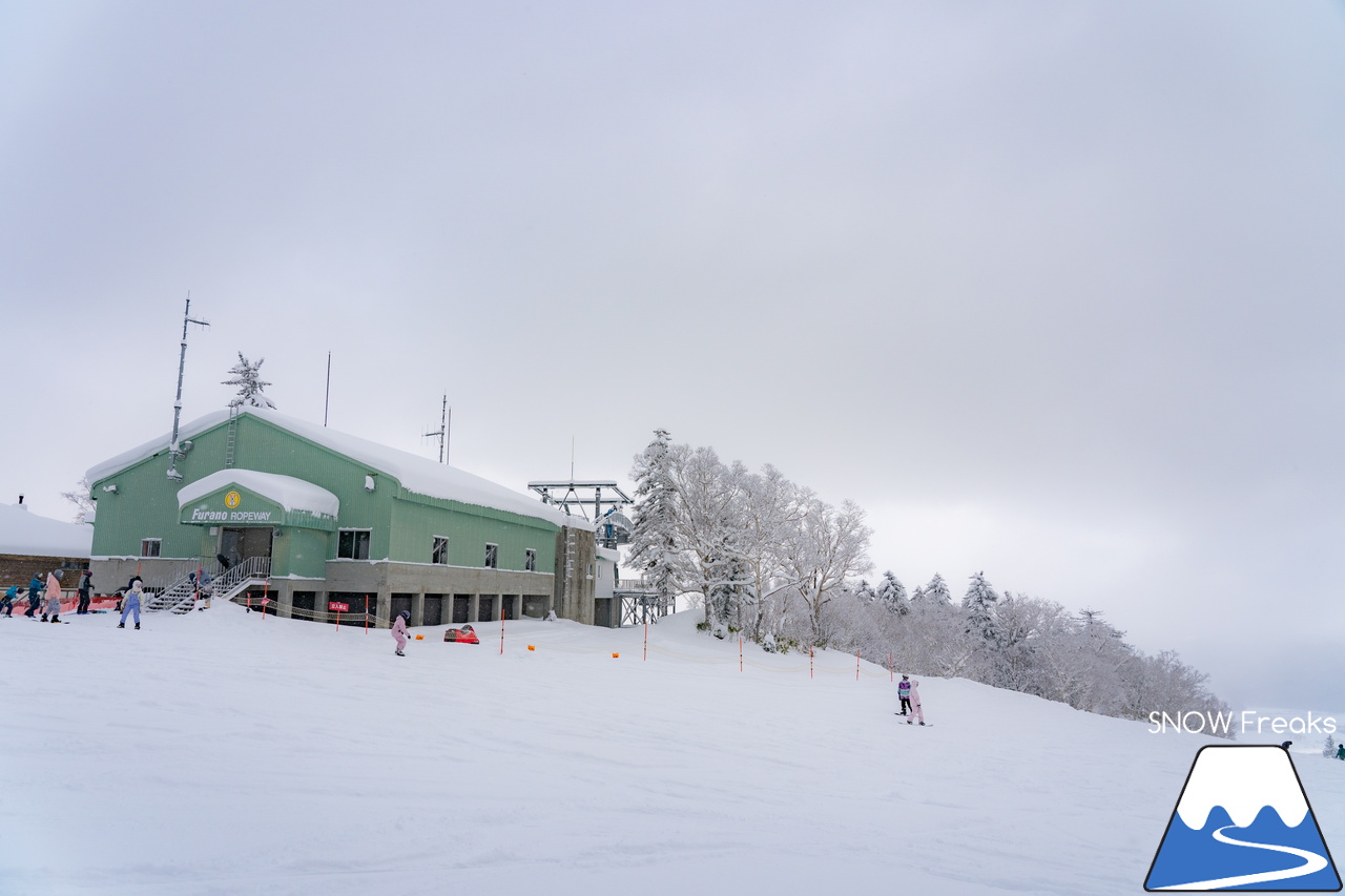 富良野スキー場｜たっぷりの『bonchi powder』が降り積ったゲレンデ…。富良野の雪は、ちょっとレベルが違います♪